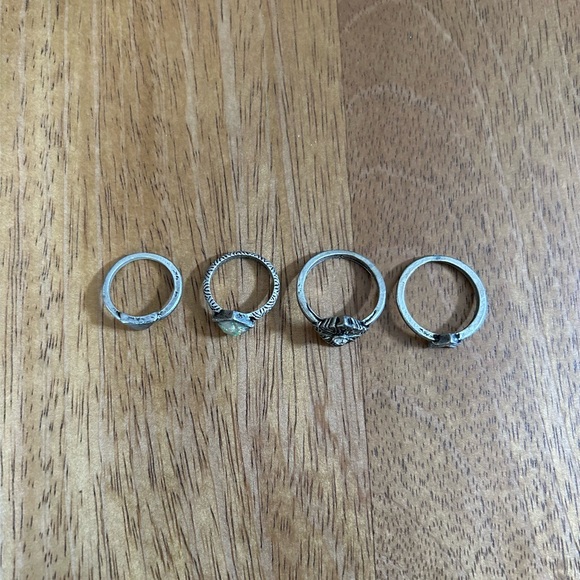 Set Of 4 Stackable Silver Rings - Picture 3 of 4